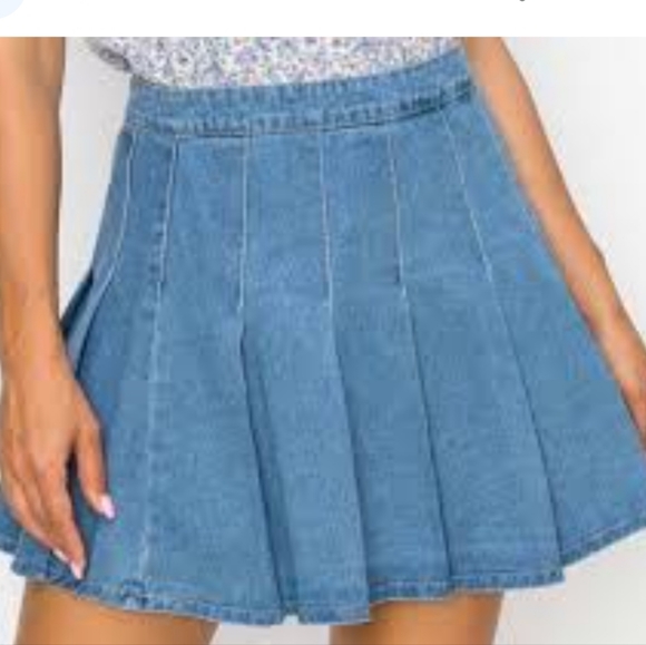 American Eagle Outfitters Dresses & Skirts - American Eagle jean skirt size 12 brand new no tags